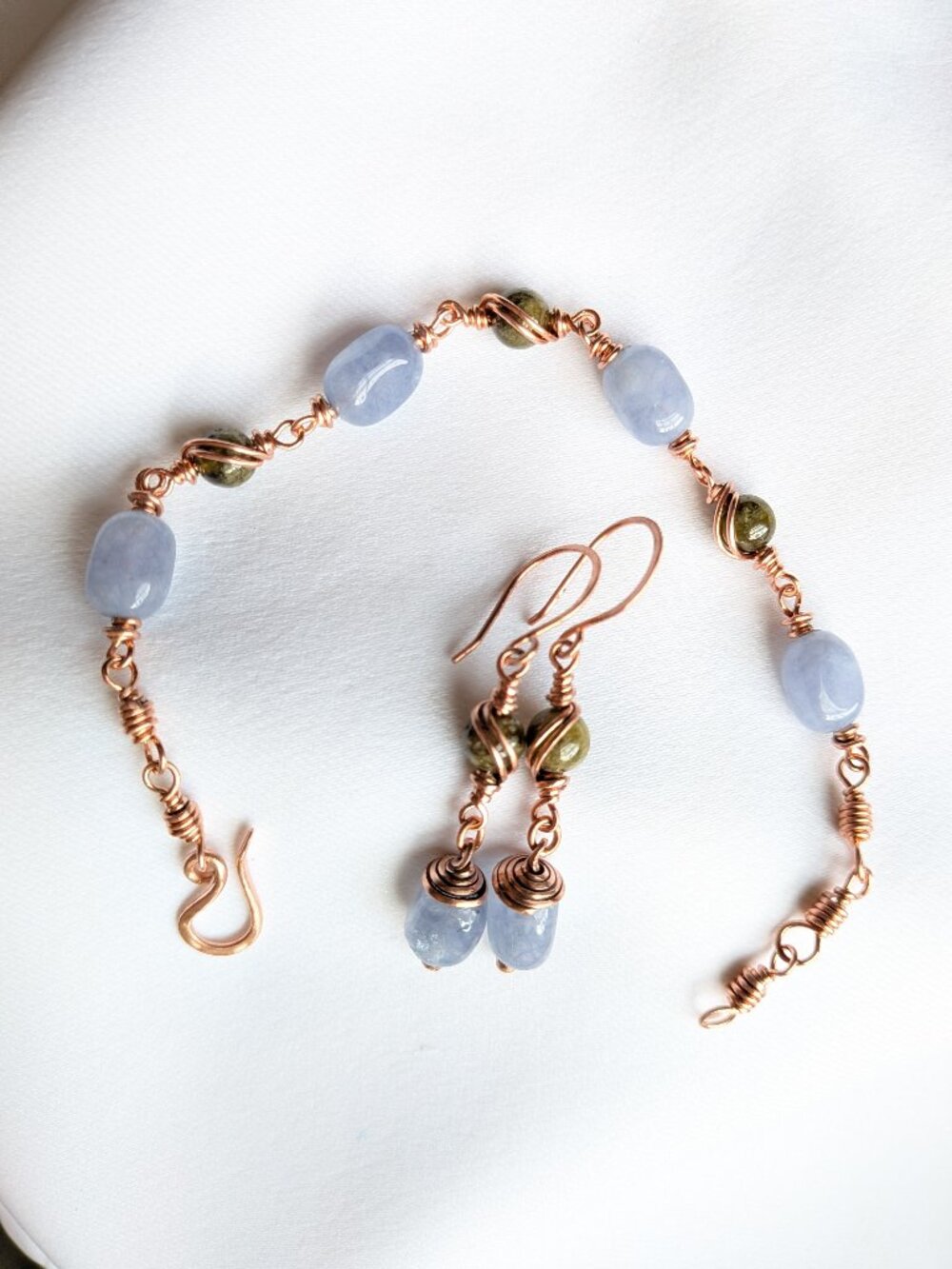 Terra Sky Jewelry Set- Matching Bracelet and Earrings- Chalcedony Green Garnet